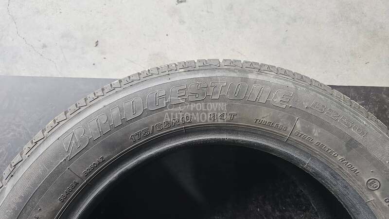 Bridgestone 175/65 R15 Letnja