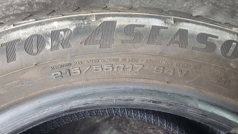 Goodyear 215/55 R17 Zimska