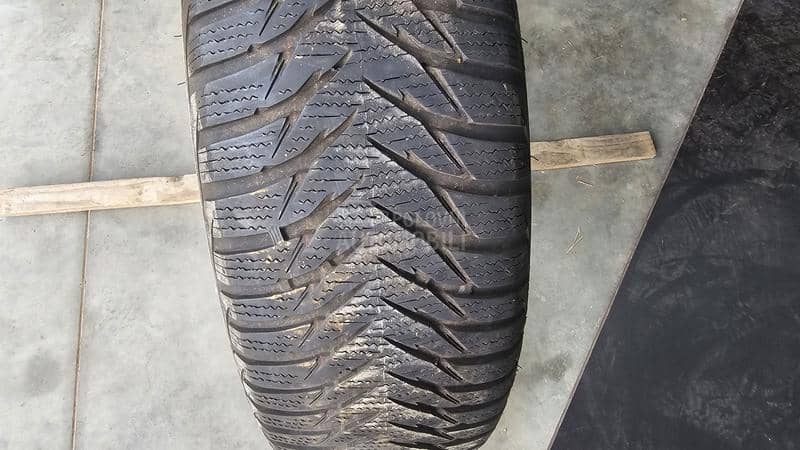 Goodyear 205/60 R16 Zimska