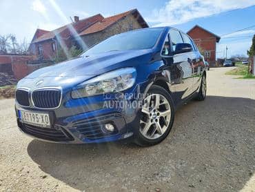 BMW 220 i Sport Line