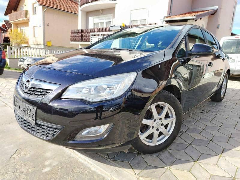 Opel Astra J 1.7 cdti /T O P/