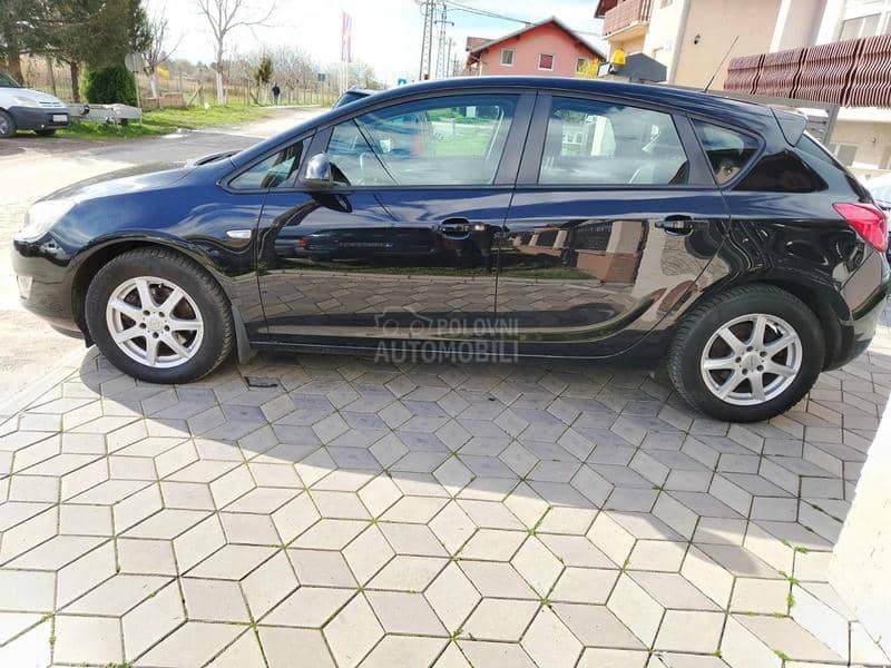 Opel Astra J 1.7 cdti /T O P/