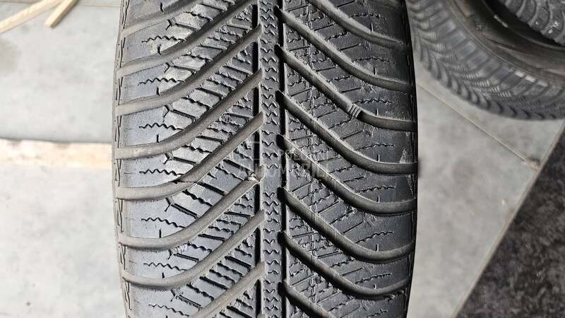 Goodyear 195/55 R16 Zimska