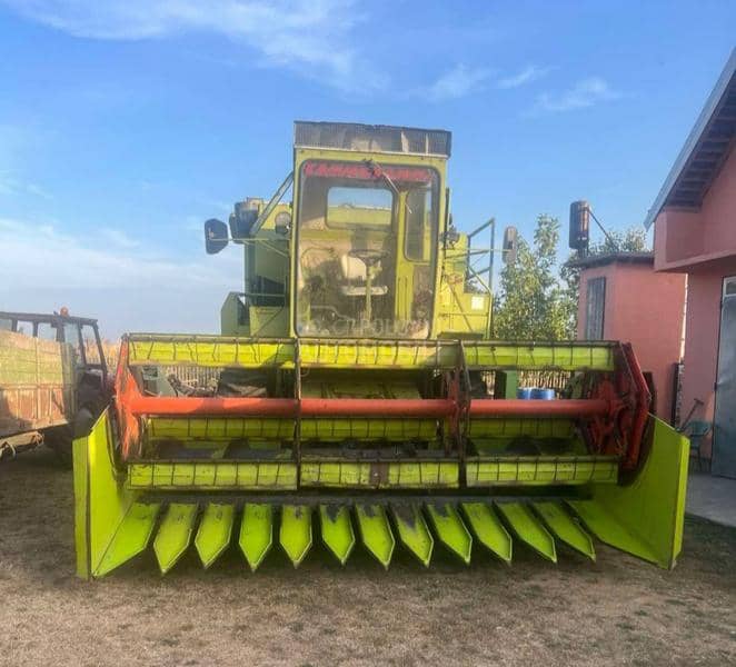 Claas dominator 85