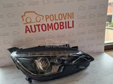 Desni far za Peugeot 308 od 2016. do 2020. god.