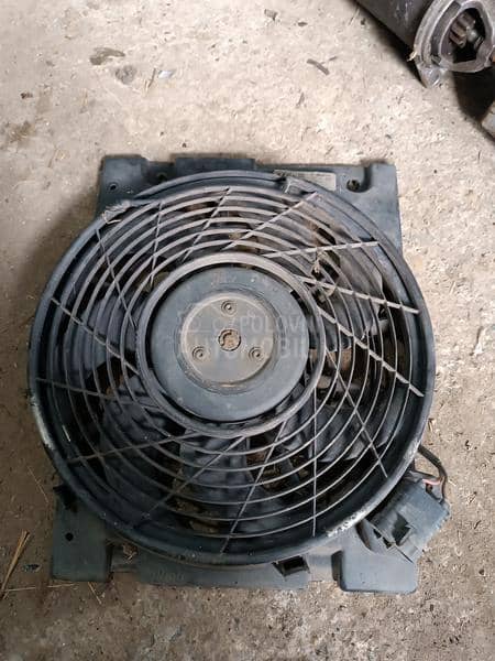 Ventilator hladnjaka klime