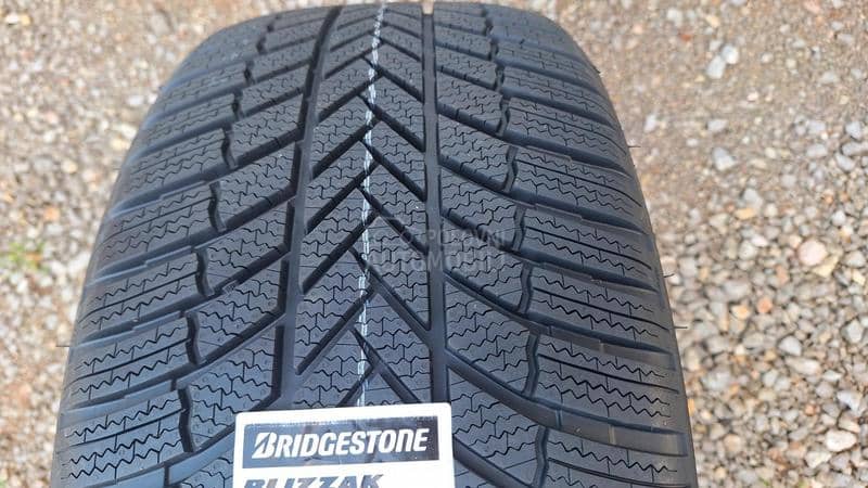 Bridgestone 255/40 R21 Zimska