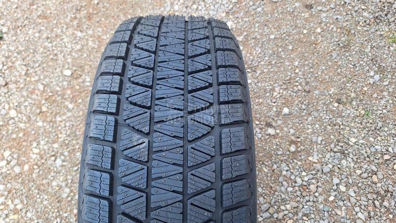 Bridgestone 265/60 R18 Zimska