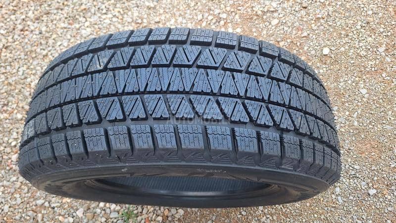 Bridgestone 265/60 R18 Zimska
