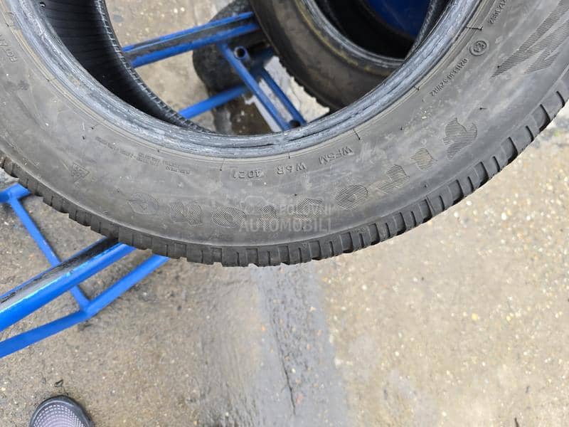 Firestone 215/60 R16 Zimska