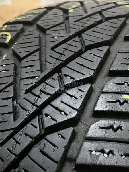 Semperit 185/60 R15 Zimska