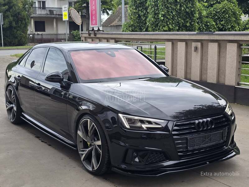 Audi A4 quattro/competition