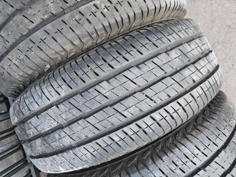 Continental 215/65 R15 Letnja