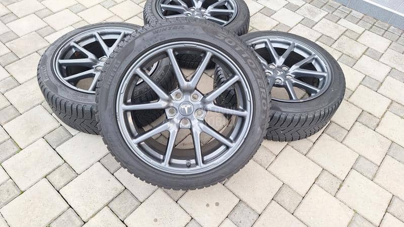 Aluminijumske felne Model 3 18" 5 x 114.3