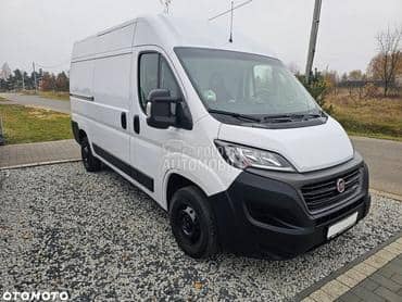 kompletan u delovima