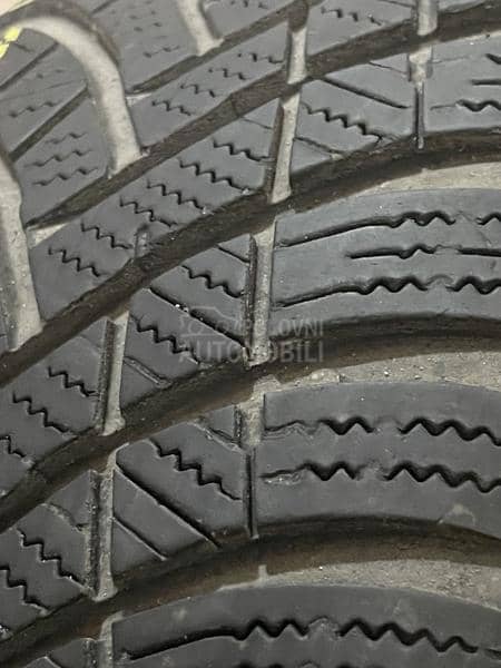 Hankook 205/60 R16 Zimska