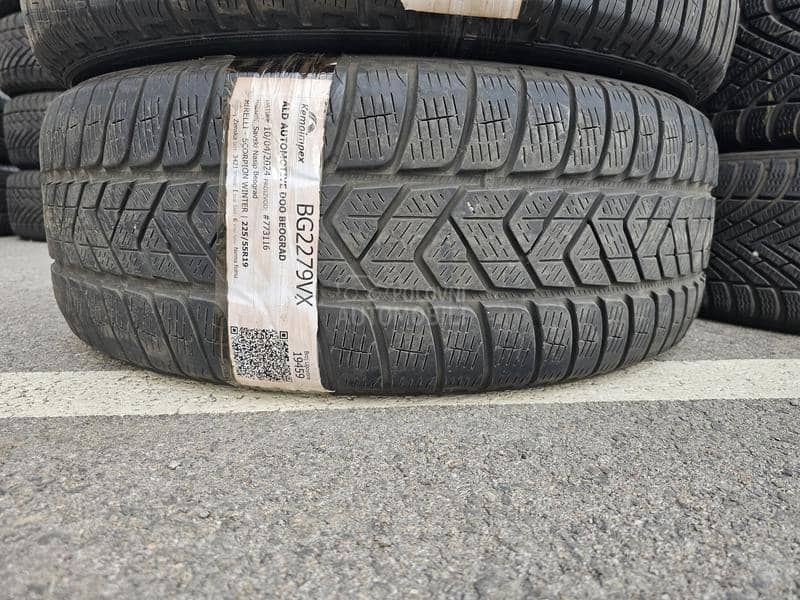 Pirelli 225/55 R19 Zimska