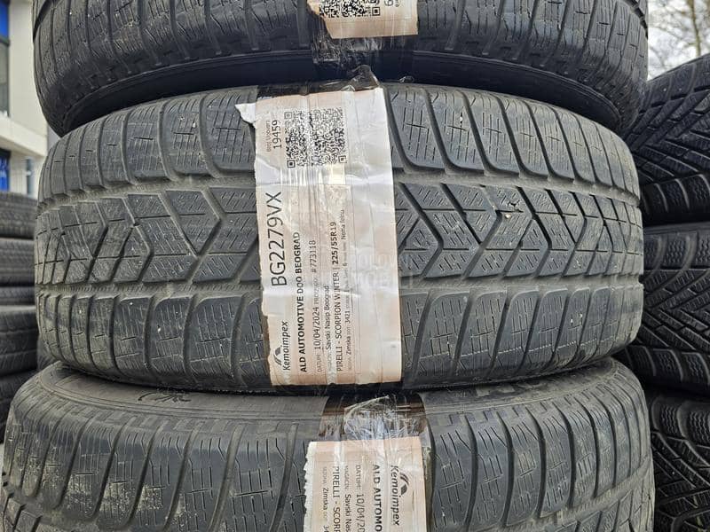 Pirelli 225/55 R19 Zimska