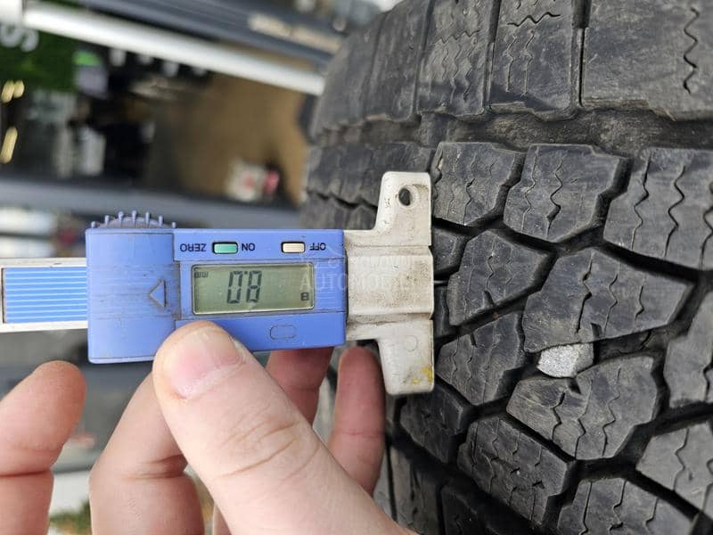 Firestone 225/65 R16 Zimska