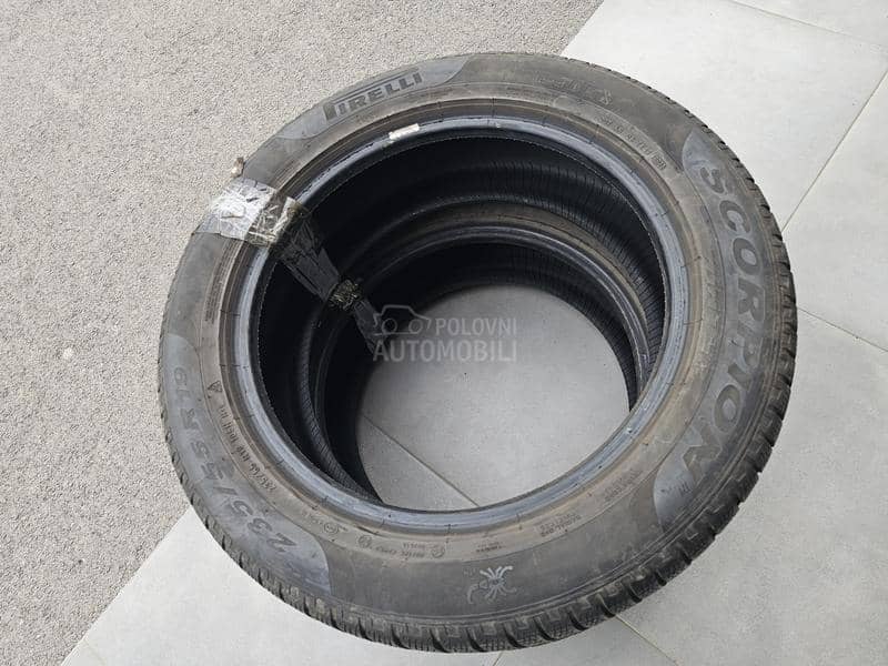 Pirelli 235/55 R19 Zimska