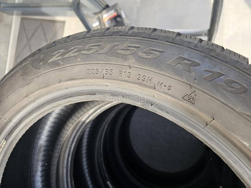 Pirelli 225/55 R19 Zimska