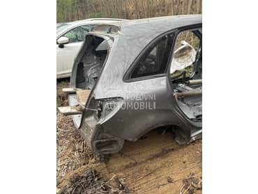 Desna polustranica za Mercedes Benz B Klasa, B 150, B 160 ... od 2012. do 2018. god.