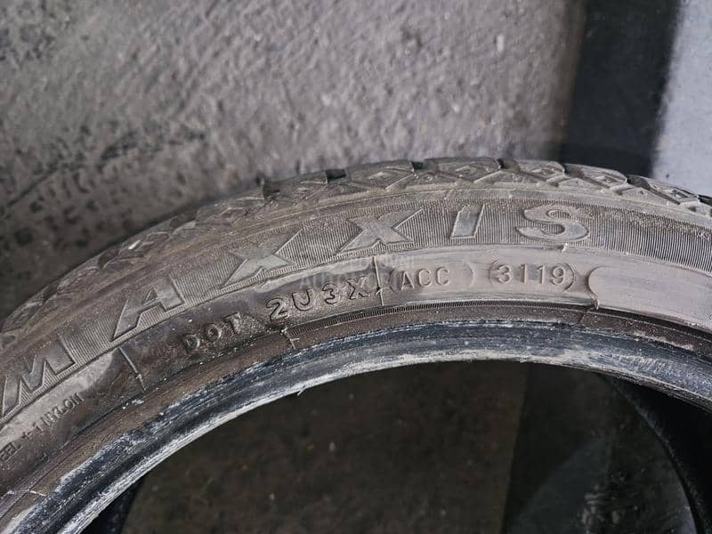 Maxxis 205/45 R17 Zimska