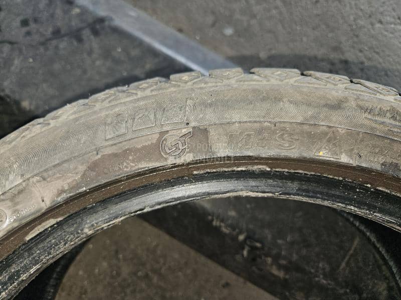 Maxxis 205/45 R17 Zimska
