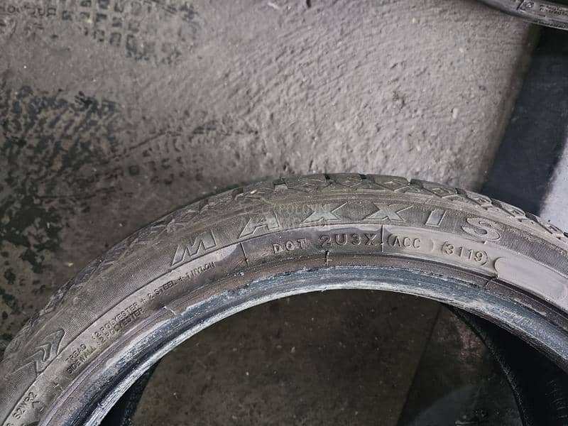 Maxxis 205/45 R17 Zimska