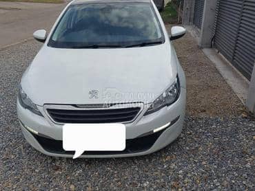 kompletan auto u delovima za Peugeot 308