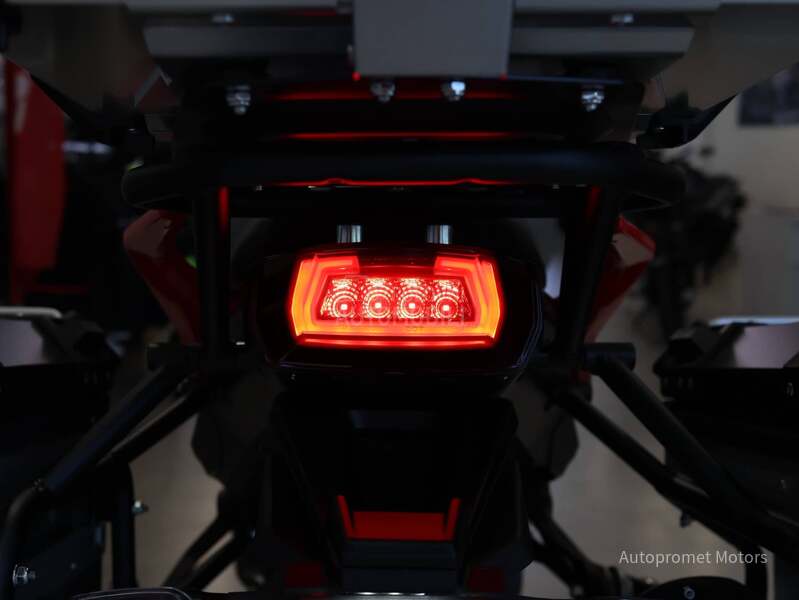 QJMOTOR SRT 900 SX KOFERI