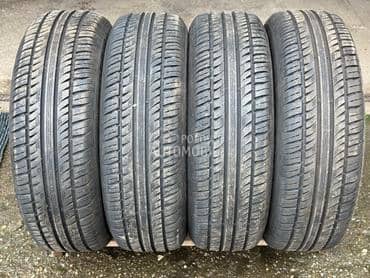 Semperit 215/65 R17 Letnja