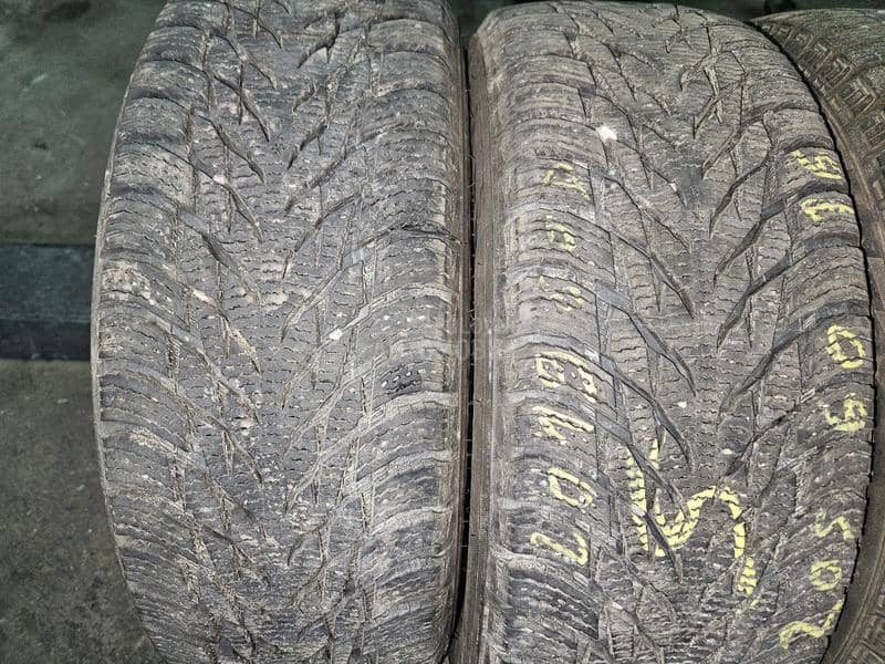 Pirelli 205/60 R16 Zimska