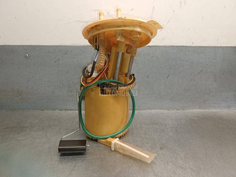 Pumpa goriva u rezervoaru