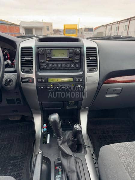 Toyota Land Cruiser 
