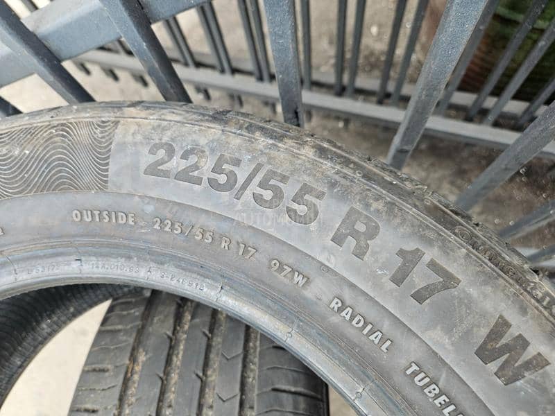 Continental 225/55 R17 Letnja