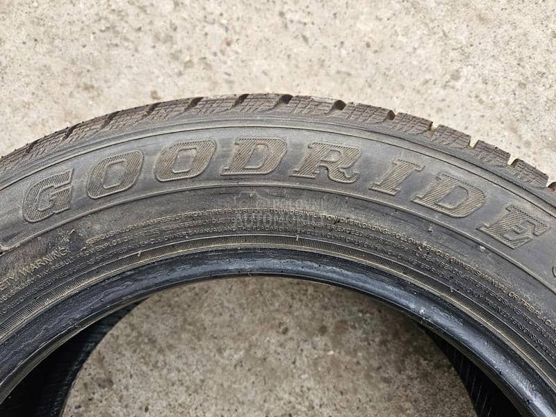 Goodride 205/60 R16 Zimska
