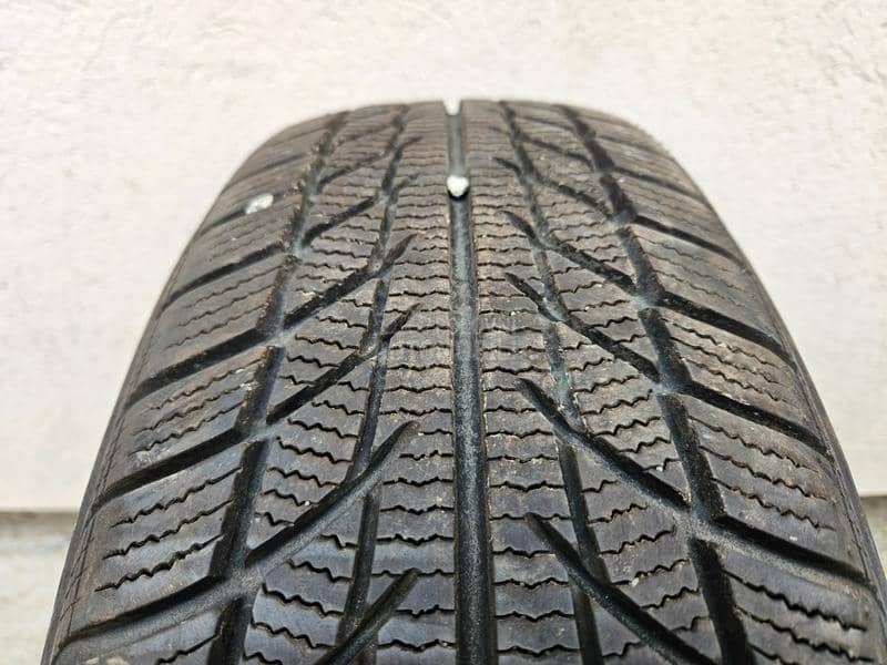 Goodride 205/60 R16 Zimska