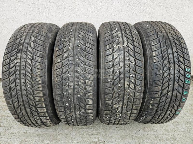 Goodride 205/60 R16 Zimska