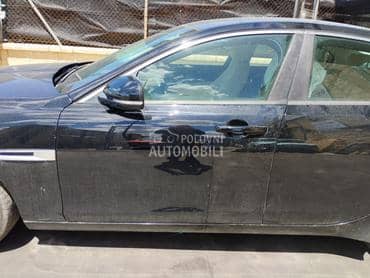 Prag - sajtna za Jaguar XE od 2016. do 2019. god.