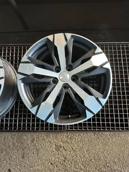 Aluminijumske felne 3008 GT 18" 5 x 108