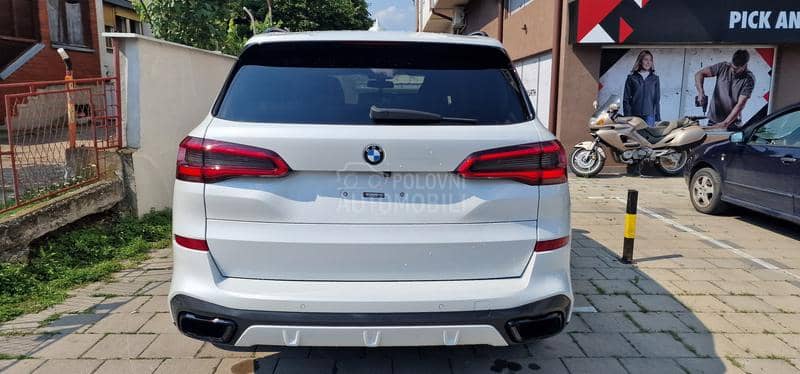 BMW X5 M  VAZDUH SERVIS