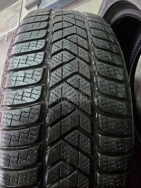 Pirelli 225/50 R17 Zimska