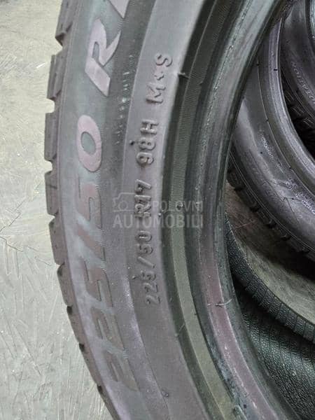 Pirelli 225/50 R17 Zimska