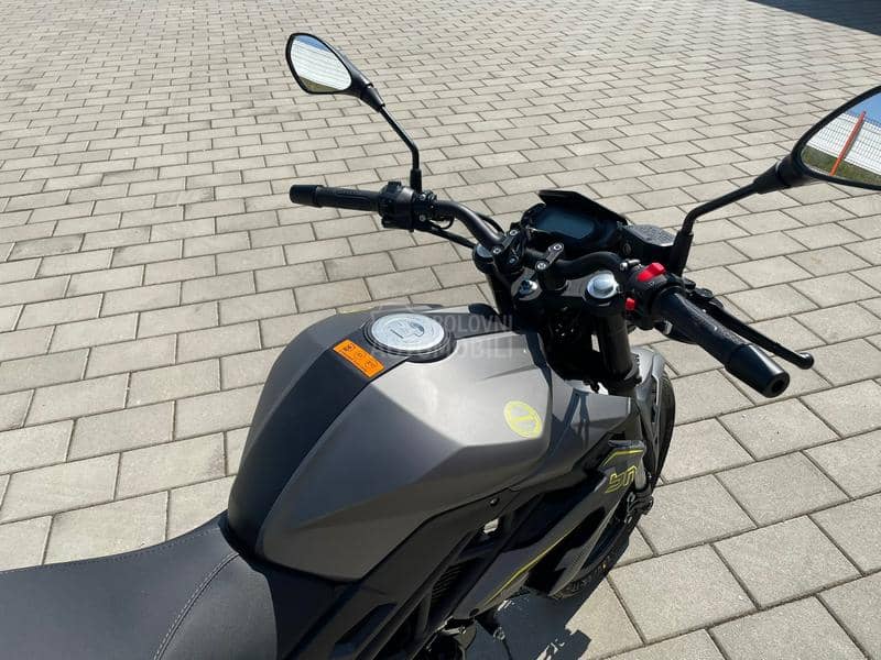Benelli BN 125 NA STANJU