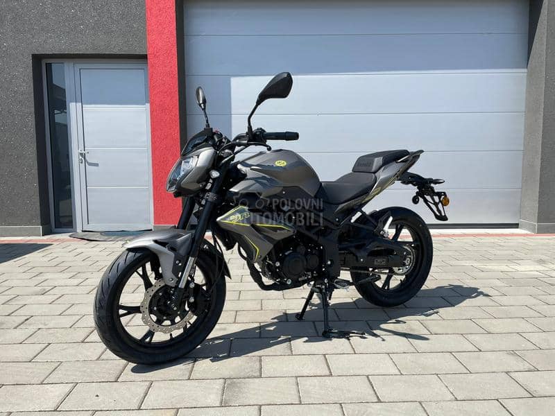 Benelli BN 125 NA STANJU
