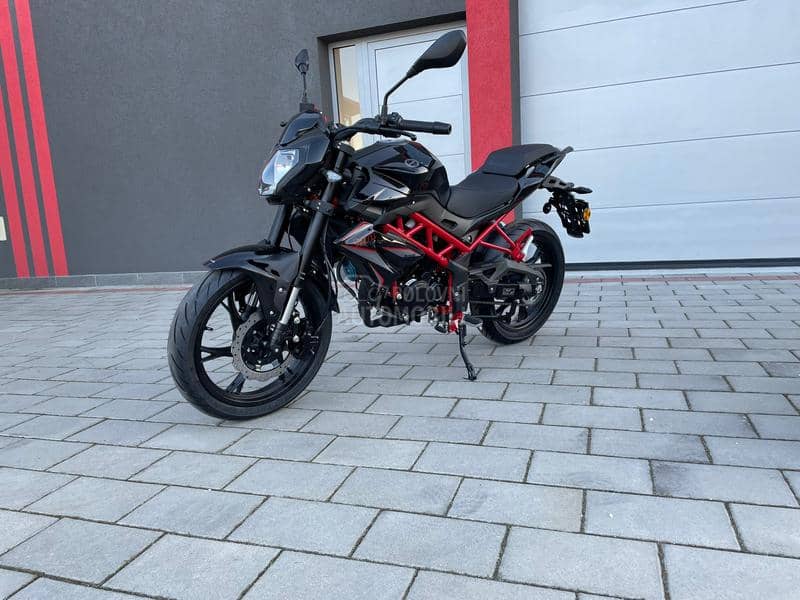 Benelli BN 125 NA STANJU