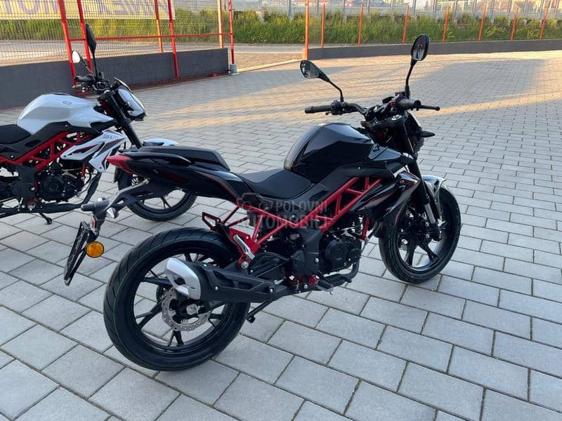 Benelli BN 125 NA STANJU