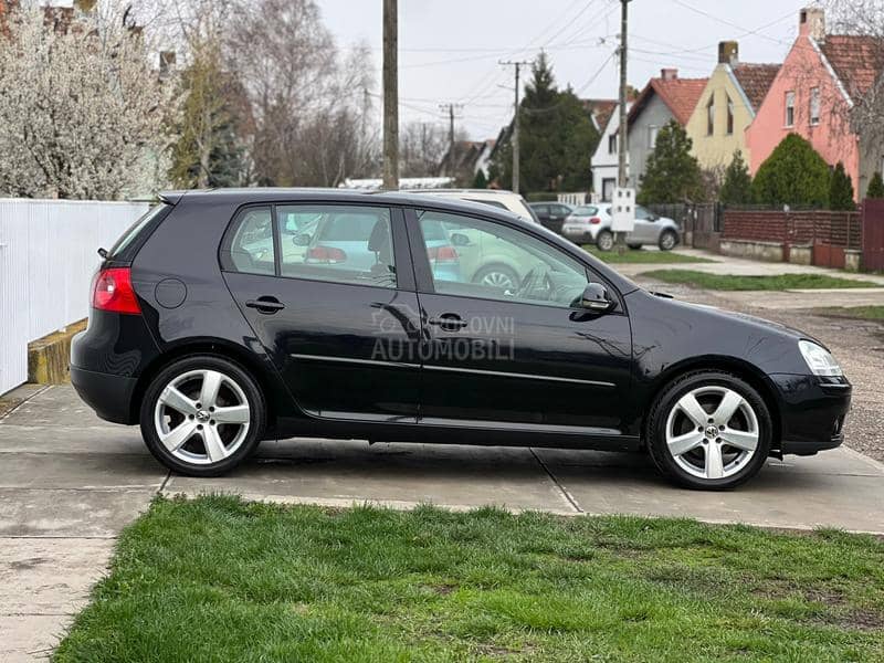 Volkswagen Golf 5 1.6b