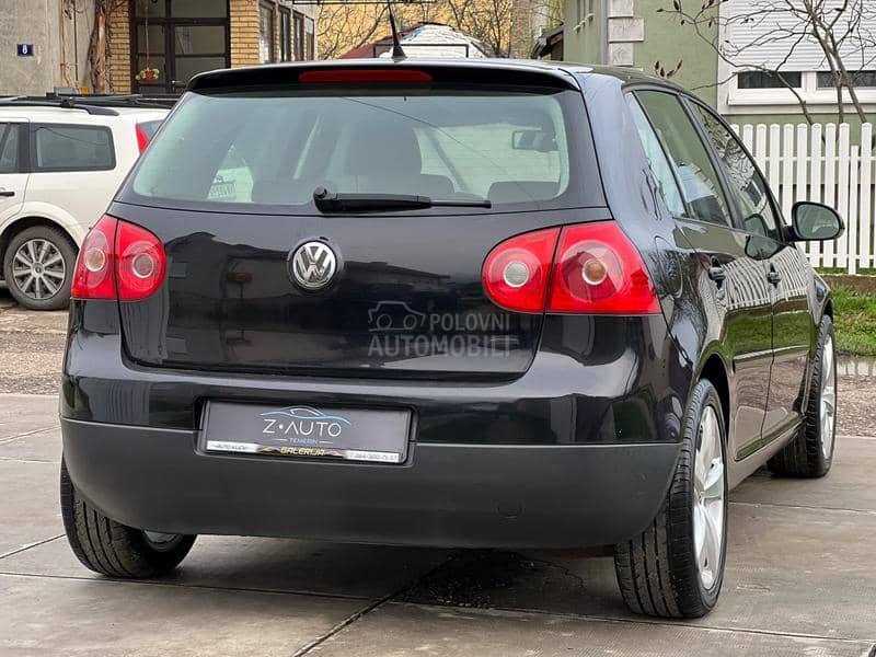 Volkswagen Golf 5 1.6b